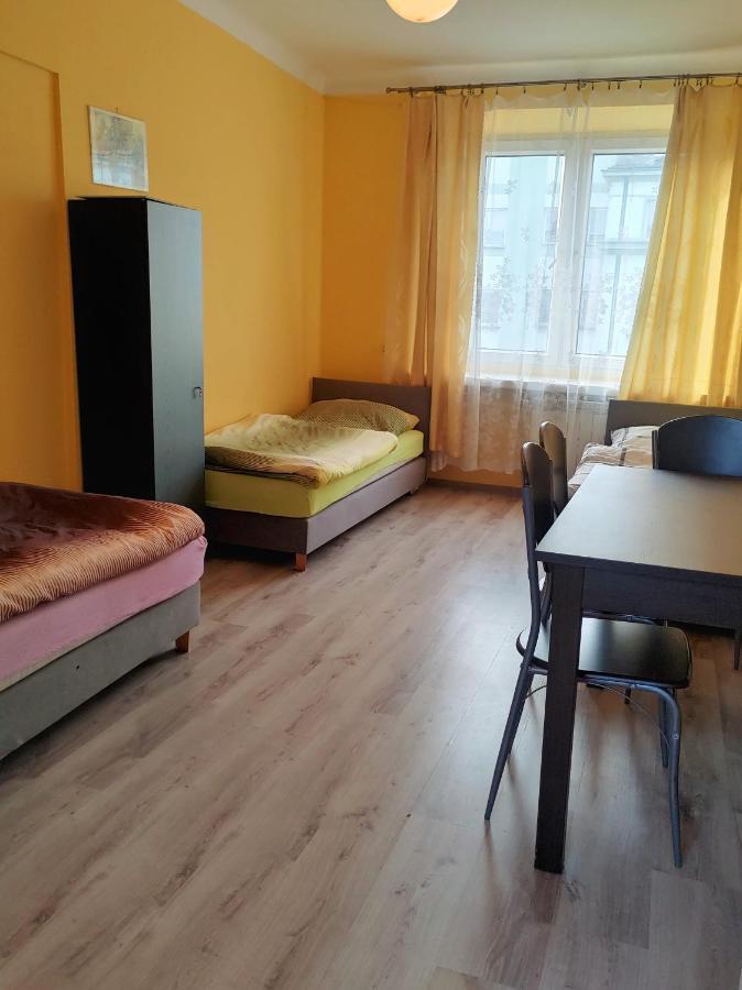 Hostel Omega Жешув Экстерьер фото