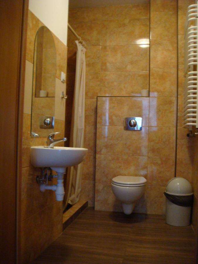 Hostel Omega Жешув Экстерьер фото