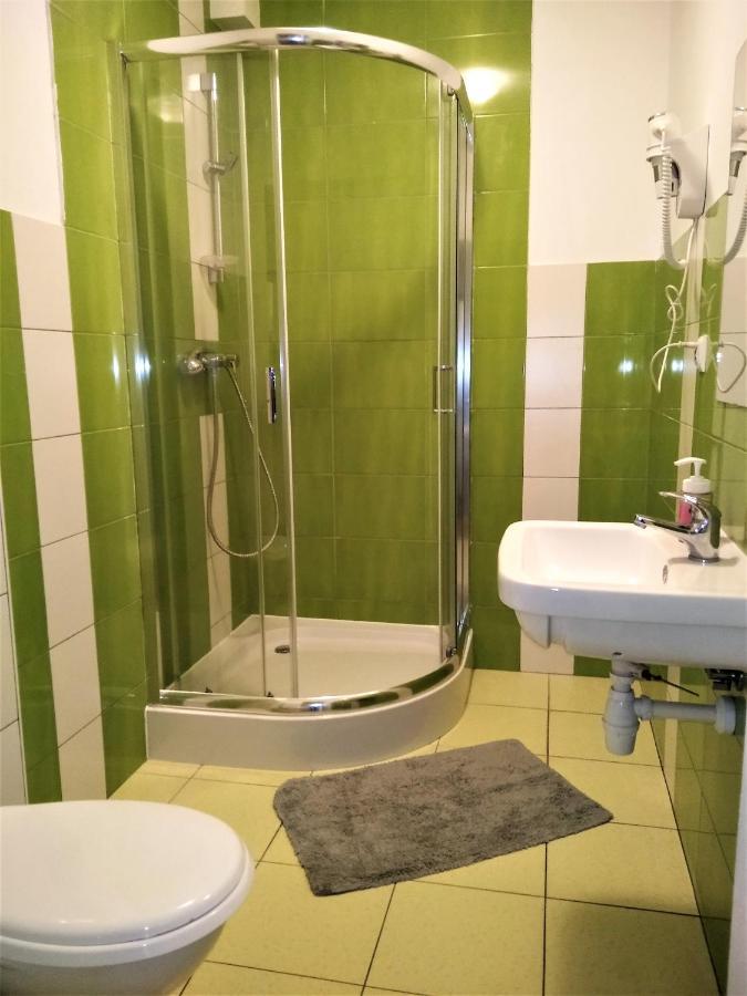 Hostel Omega Жешув Экстерьер фото