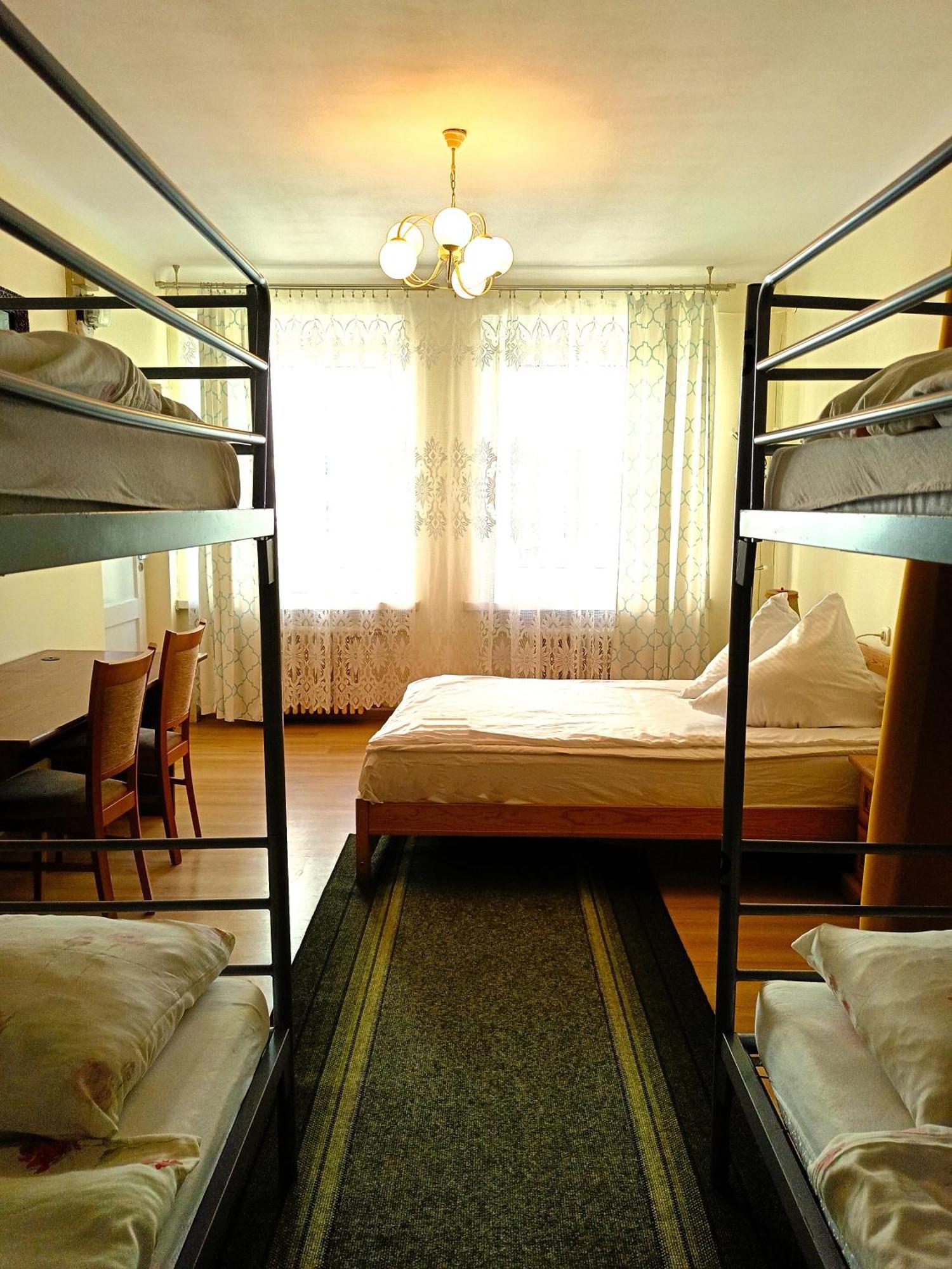 Hostel Omega Жешув Экстерьер фото