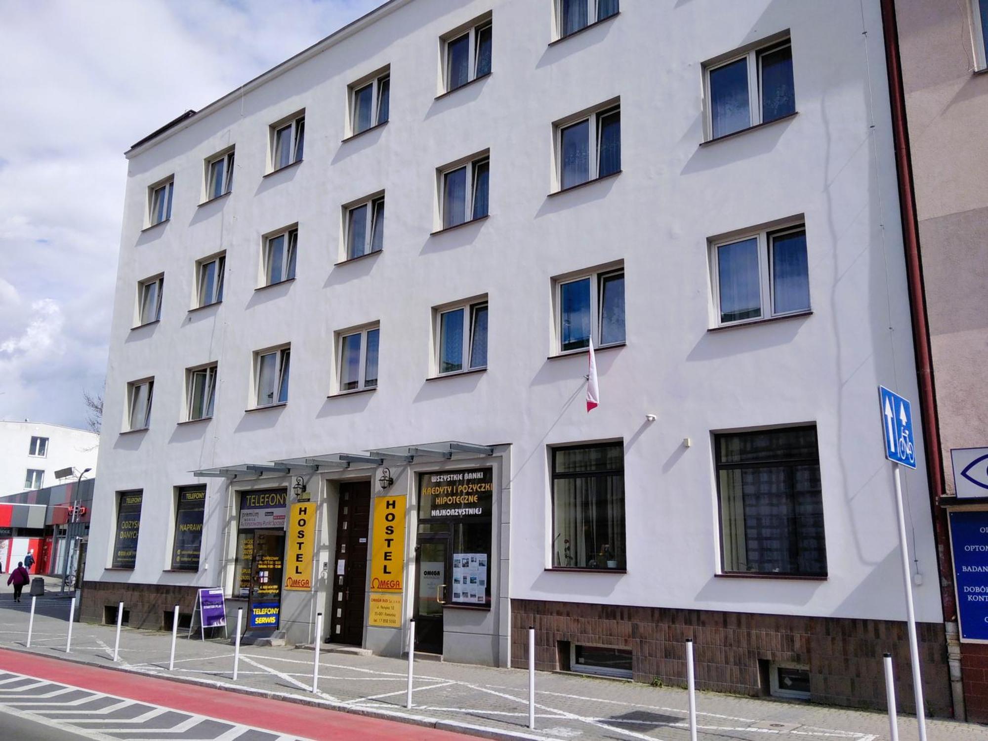 Hostel Omega Жешув Экстерьер фото