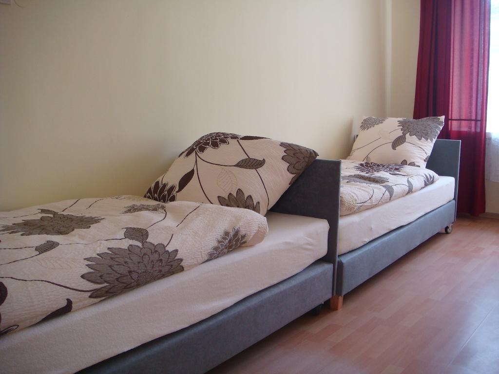 Hostel Omega Жешув Экстерьер фото